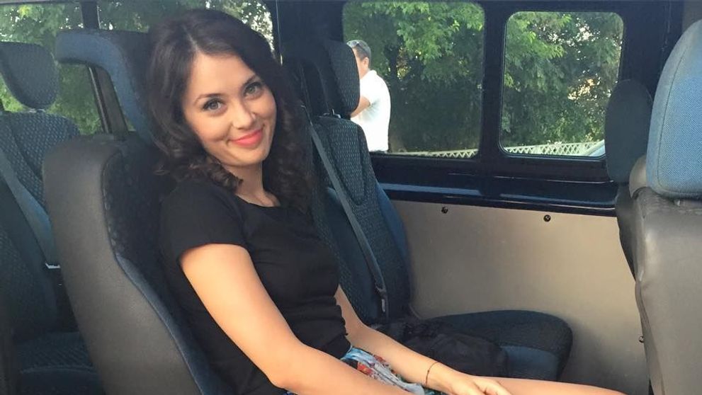 Anca Dumitra, fotografie de la filmările Las Fierbinți! Alături de cine apare actrița: „Un crai și două zâne”