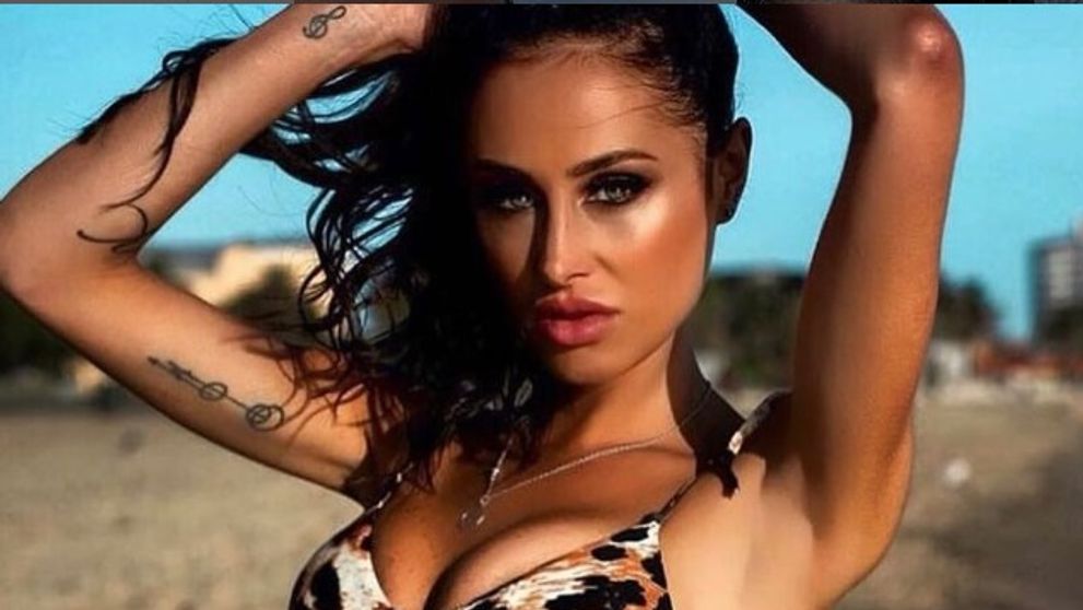 Modelul Courtney Mills a murit la doar 37 de ani! Vedeta a căzut de la balconul unui apartament din Bali. Primele informații
