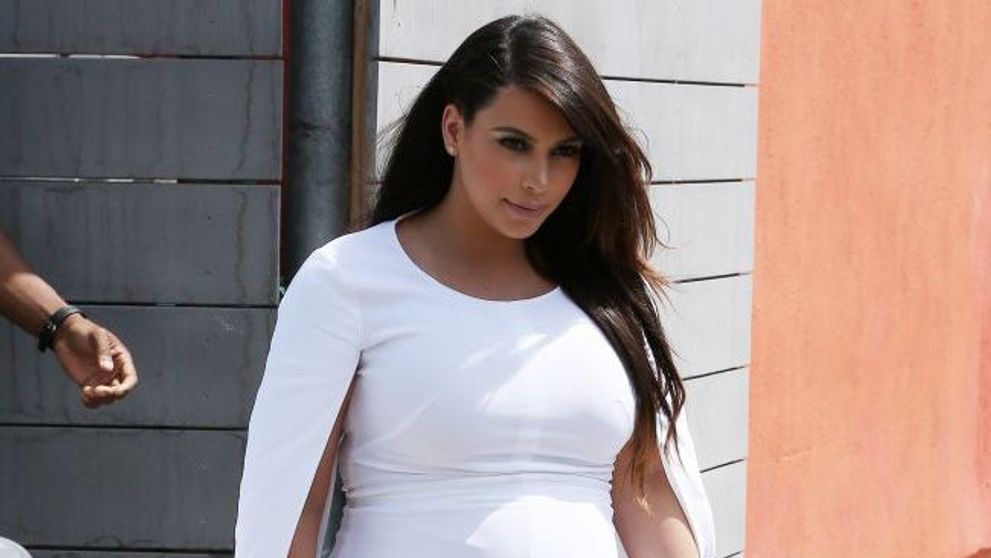 Ce s-a intamplat cu buzele lui Kim Kardashian? Uite cum arata bruneta acum si ce explicatie da pentru noul sau aspect