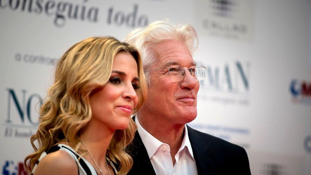 Richard Gere, imagine tandră alături de soția sa, cu 33 de ani mai tânără decât el. Ce spune actorul despre Alejandra