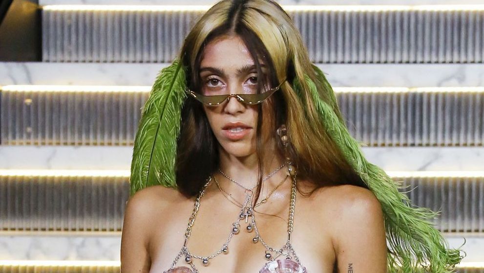 New York Fashion Week: Fiica Madonnei a debutat pe catwalk, într-o ținută sumară și complet neepilată