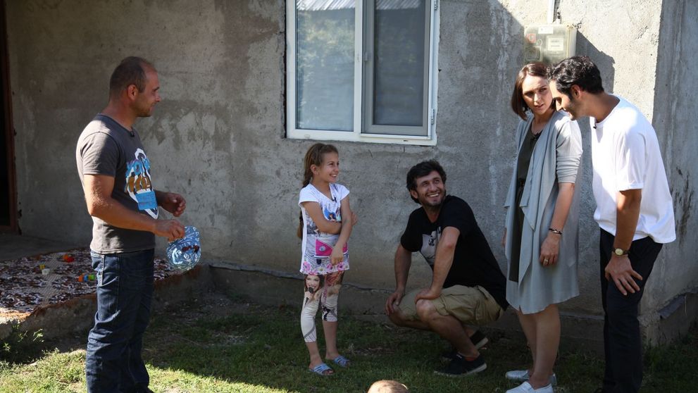 Pentru ei fericirea parea imposibil de atins. Echipa Visuri la Cheie a reaprins bucuria pentru doi micuti ramasi fara mama