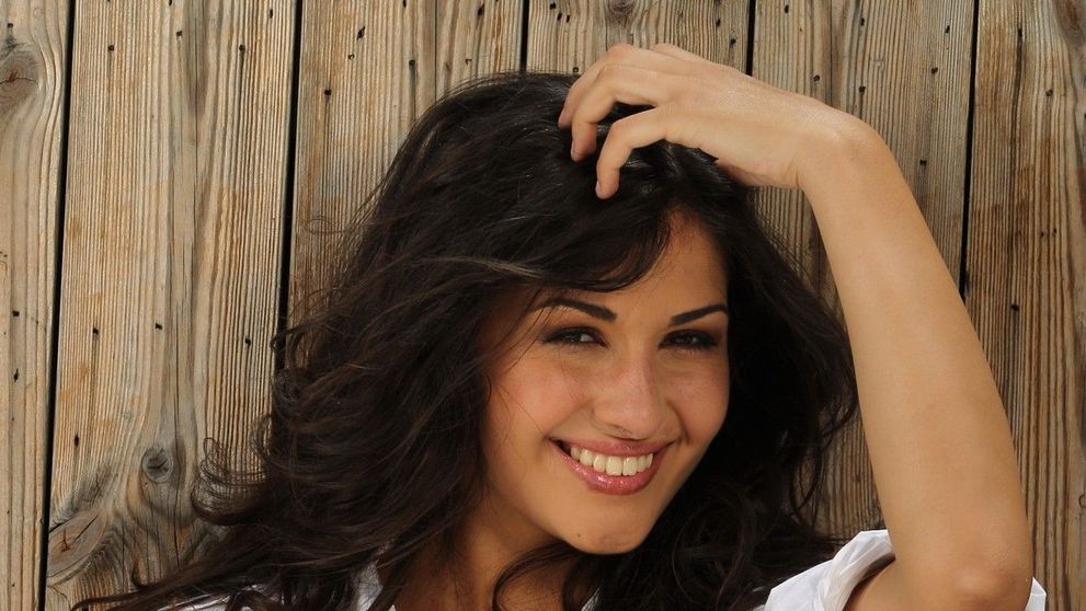 Julieta moderna. Cum arata Alina Eremia in cea mai recenta imagine si de ce fanii au intrebat-o imediat de Romeo
