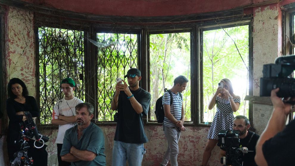 Cunoscutul influencer Marius Elisei a vizitat platourile de filmare ale serialului CLANUL