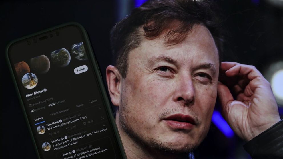 Ce a postat Elon Musk pe Twitter în timp ce lumea spunea că petrece Halloween-ul la Castelul Bran