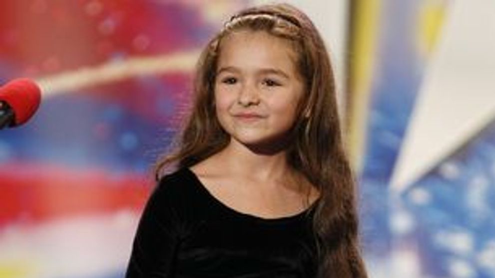 Maria Rebeca Neacsu, printesa cu voce de aur, l-a facut pe Pavel Bartos sa planga in culise