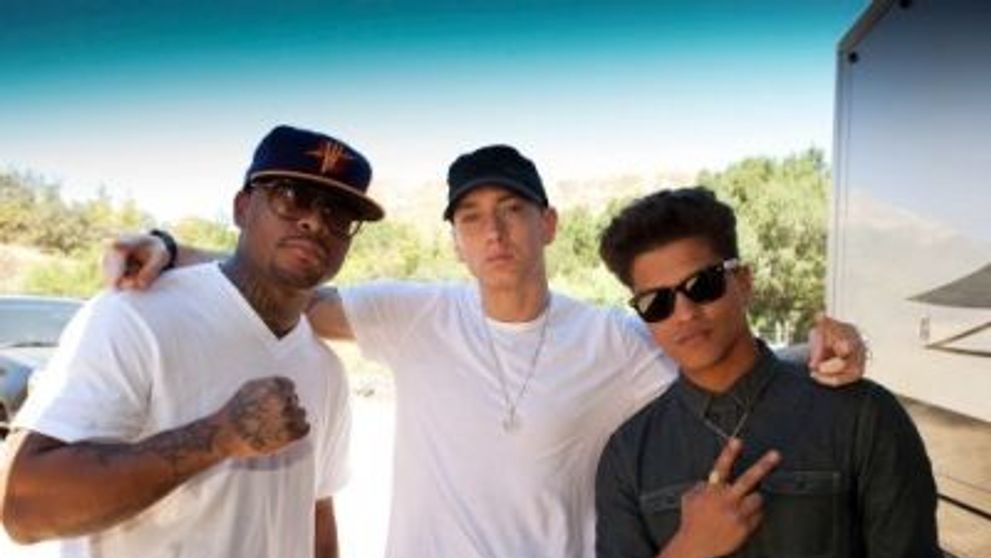 VIDEO / Super colaborare! Vezi noul clip Eminem si Bruno Mars!
