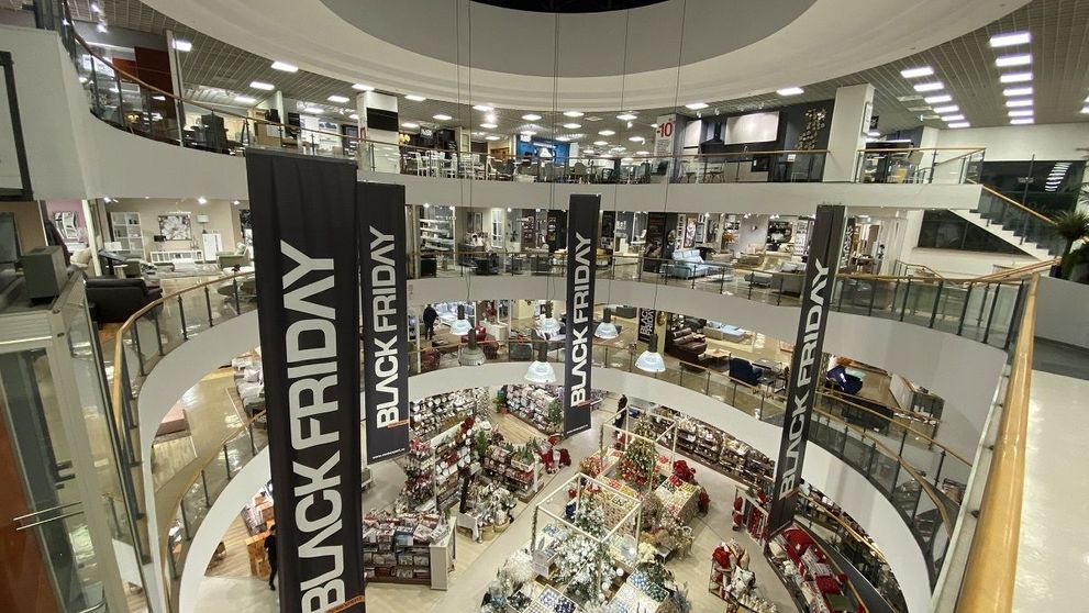 (P) Mobexpert Black Friday 2022: peste 41.000 de comenzi plasate. Mobilierul fabricat în România rămâne în topul preferințelor