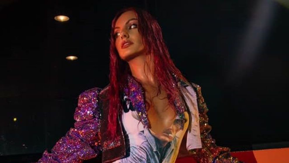 Alexandra Stan colaborează cu Apple Music pentru campania „4 luni gratuite de Apple Music”