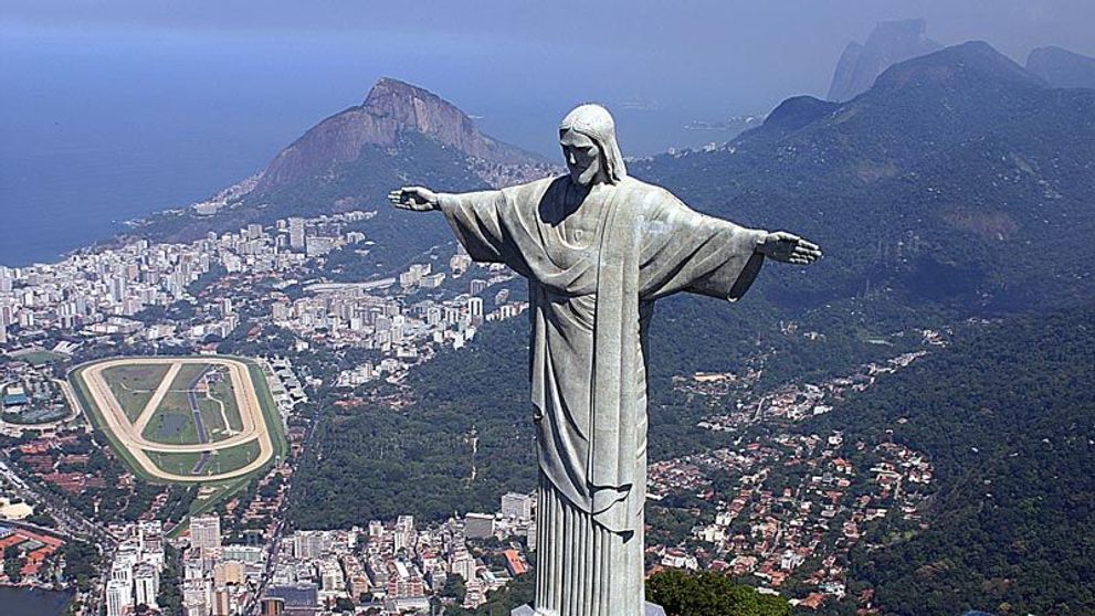 Chipul celebrei statui a lui Iisus din Rio de Janeiro, sculptată de un român