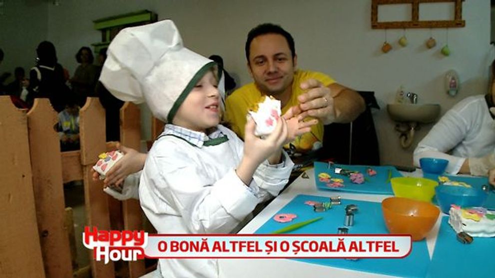 Maruta isi face gradinita vedetelor. Cum s-a descurcat el cu atatia copii pe cap