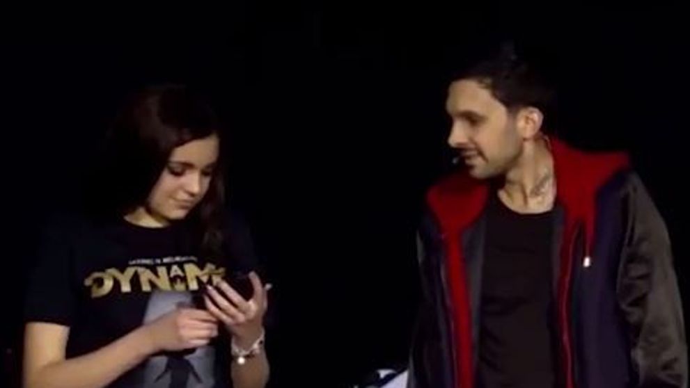 Magicianul Dynamo a gresit rau de tot un truc. Ce s-a intamplat cu telefonul unei persoane din public