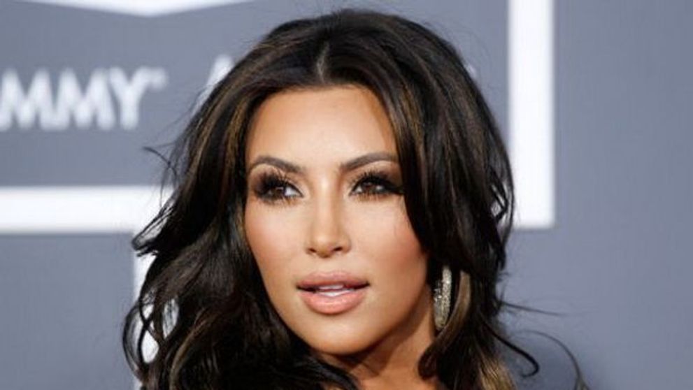 Nu-si constientizeaza greutatea. Kim Kardashian vrea cu orice pret sa isi arate formele