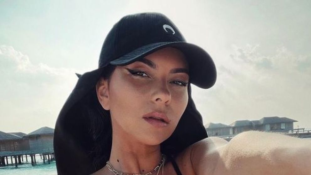 Inna, aproape 50.000 de like-uri într-o oră la o fotografie hot! A purtat un sutien transparent din strasuri