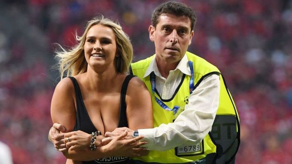 Kinsey Wolanski, arestată în Brazilia. Ce a făcut fotomodelul de a ajuns pe mâna poliției