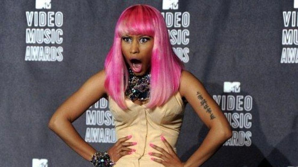 Nicki Minaj, goala sub dus, fara peruca si complet nemachiata. Imaginile pe care toti barbatii le asteptau - FOTO