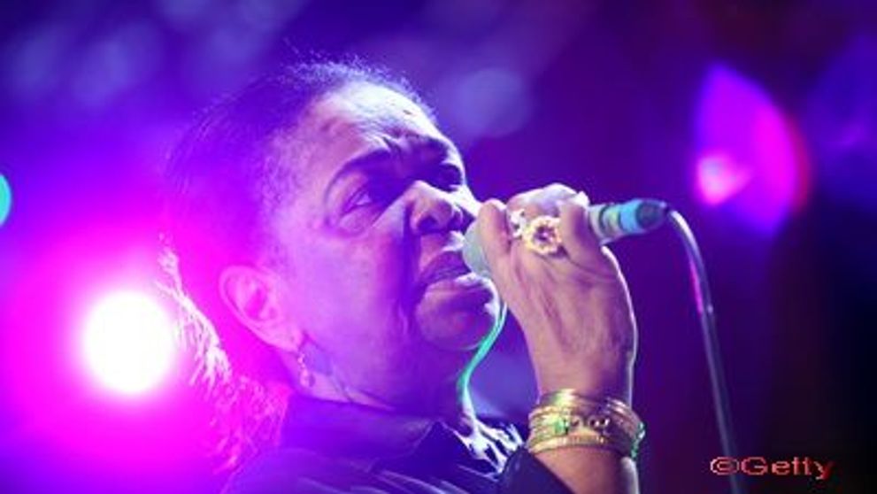 Cesaria Evora a anuntat ca isi incheie cariera. Cele trei concerte ale artistei programate in Romania, anulate