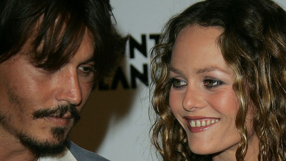 Cum arată acum Vanessa Paradis, iubirea vieții lui Johnny Depp! Actrița de 53 de ani sfidează timpul și își arată toate ridurile
