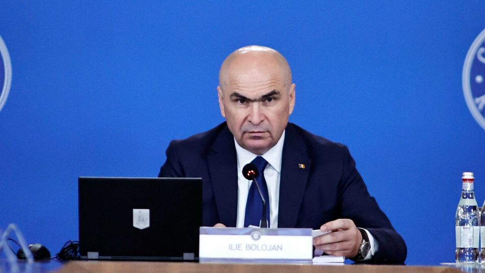 Ilie Bolojan are o pasiune ascunsă! Premierul României cânta la acordeon în tinerețe și era un romantic incurabil: „Voia să facă impresie”