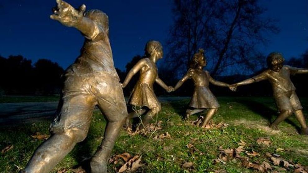 Uite cum arata Parcul de Distractii a lui Michael Jackson astazi, la 3 ani de cand a fost abandonat