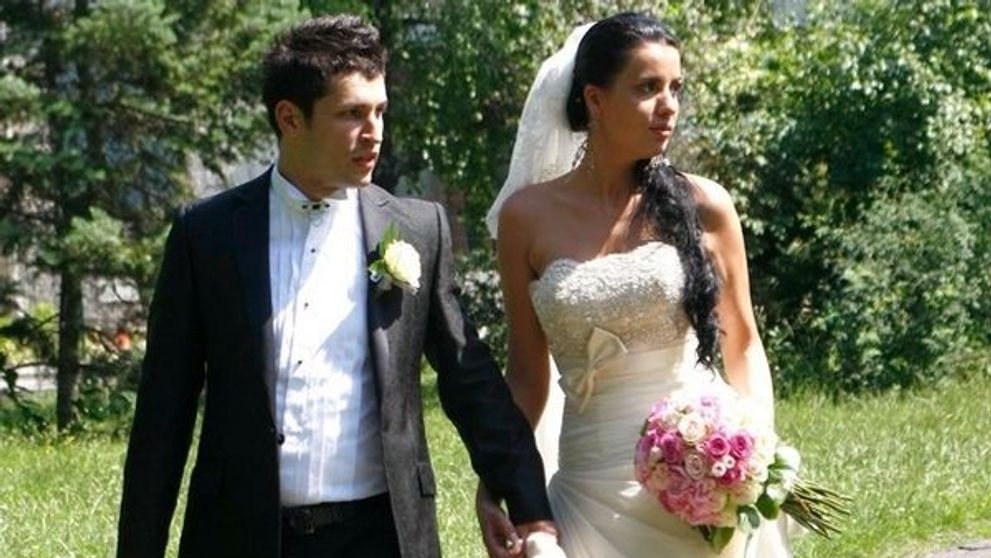 Despartire in showbiz. Solistul unei trupe din Romania divorteaza dupa o casnicie de 5 ani