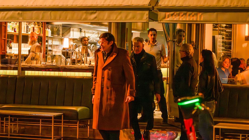 Împăcarea anului la Hollywood! Paparazzii l-au surprins pe Pierce Brosnan alături de fiul cel mare, cu care a rupt orice legătură în urmă cu 20 de ani. Christopher s-a luptat cu dependența de droguri