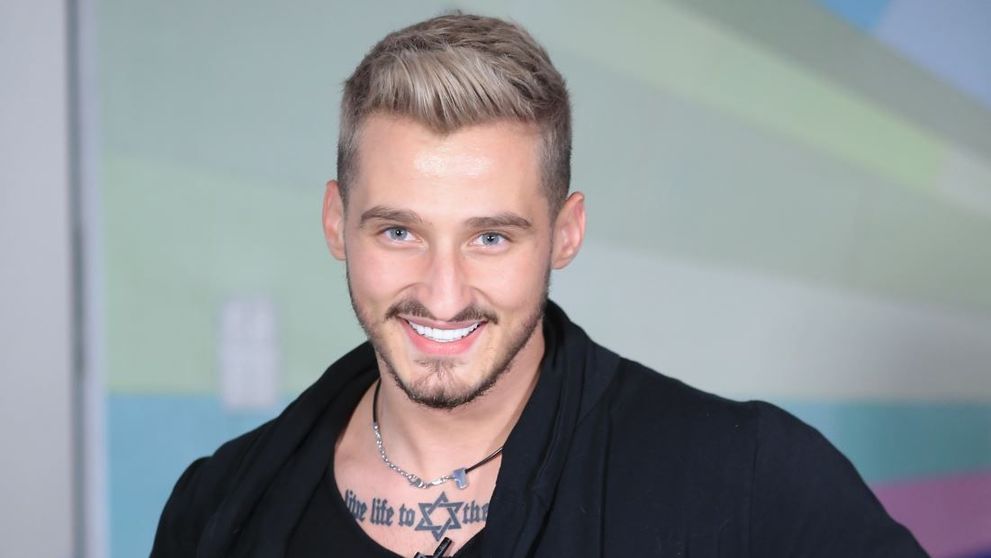 Radu Constantin, din Viața bate vlogul, va scrie o carte: „Vreau să fiu o voce a copiilor și adolescenților”