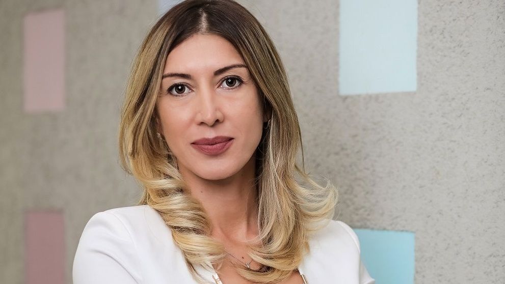 Șef sub acoperire ne aduce în prim plan o femeie puternică, într-un rol de conducere! 