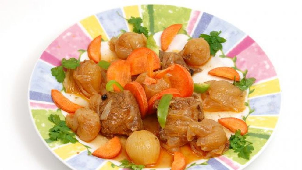 Record gastronomic mondial la Cluj: Au fost pregatite 1.700 de portii de stifado de porc
