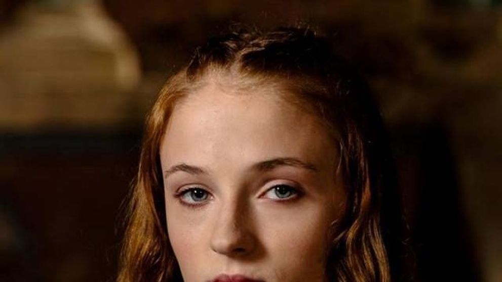 Mostenitoarea Casei Stark, blonda si plina de tatuaje. Noul ei look, o adevarata surpriza pentru fanii Game of Thrones