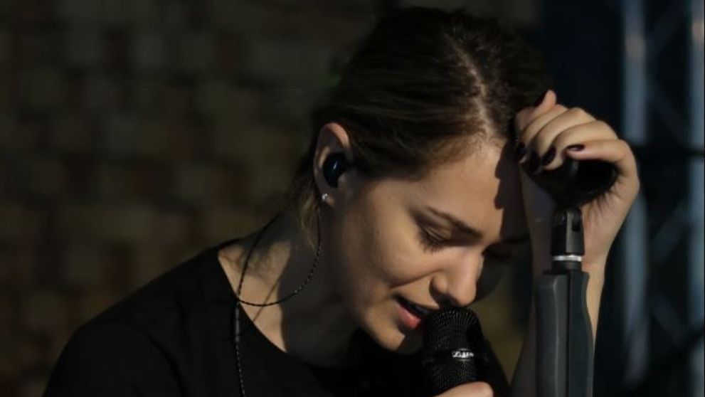 Feli, repetitii maraton pentru lansarea primului album