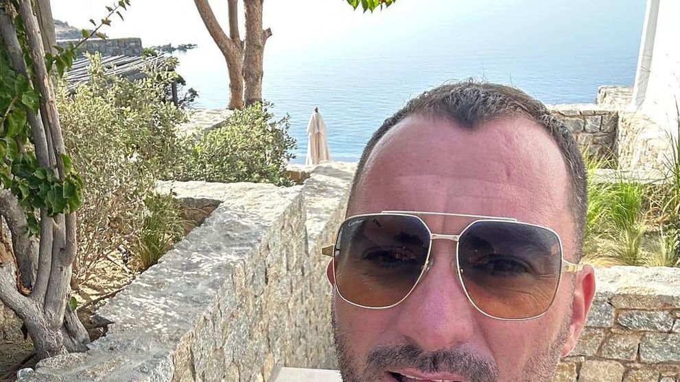 Pescobar și-a cumpărat penthouse de peste un milion de euro. Cine este persoana de la care a cumpărat luxoasa locuință