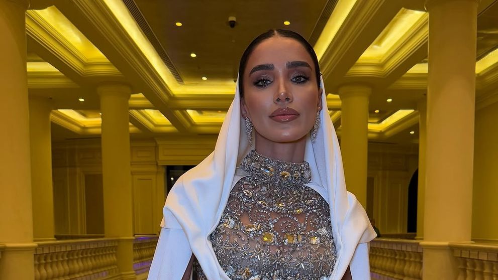 Adelina Pestrițu, ravisantă în noaptea dintre ani! Rochia spectaculoasă cu care a făcut „ravagii” în Abu Dhabi