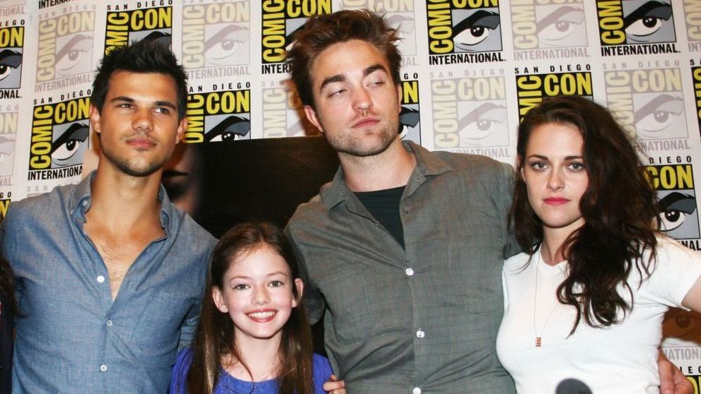 Renesmee s-a transformat intr-o adolescenta superba. Fiica Bellei si a lui Edward Cullen impresioneaza cu frumusetea sa