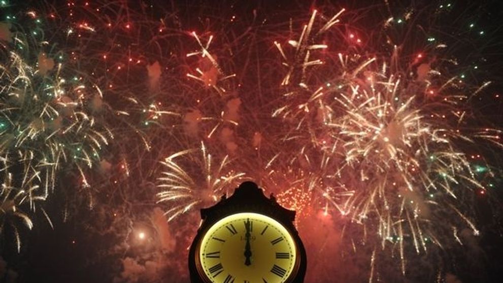 Mesaje amuzante de Anul Nou. Cele mai haioase urari pentru Revelion 2013