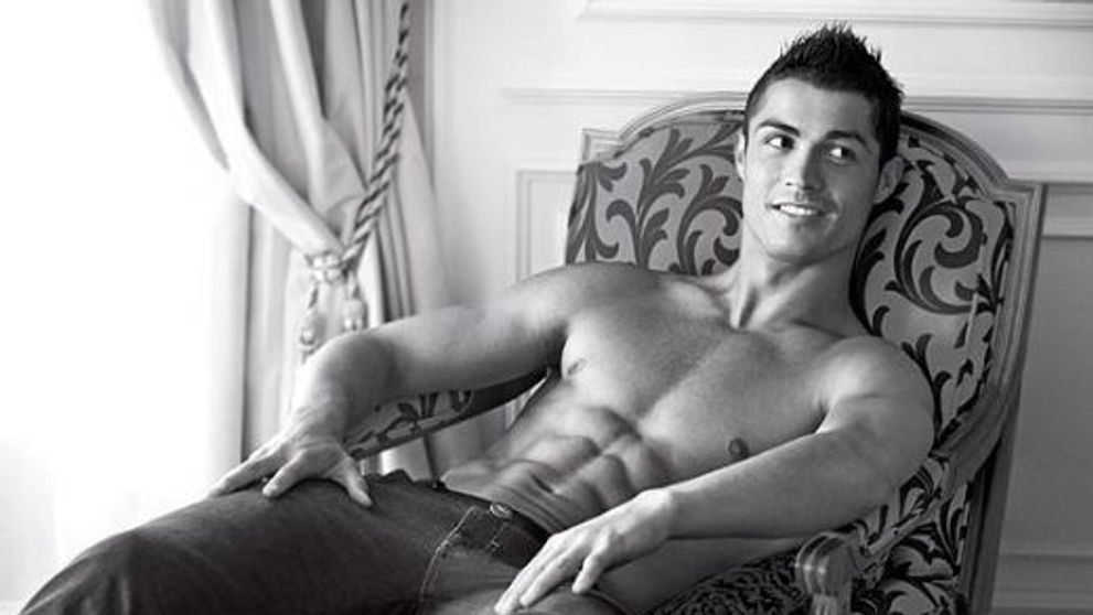 Cristiano Ronaldo s-a despuiat din nou! FOTO