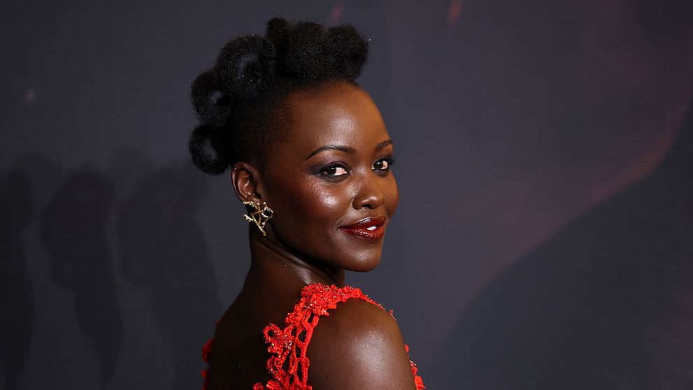 A fost distribuită în rolul Elenei din Troia și internetul a luat-o razna. Lupita Nyong’o, replică neașteptată pentru cei care o critică