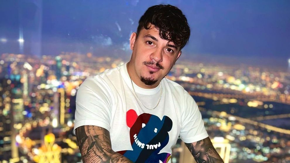 Bogdan de la Ploiești, fotografie rară din adolescență! Cum arăta artistul la 16 ani