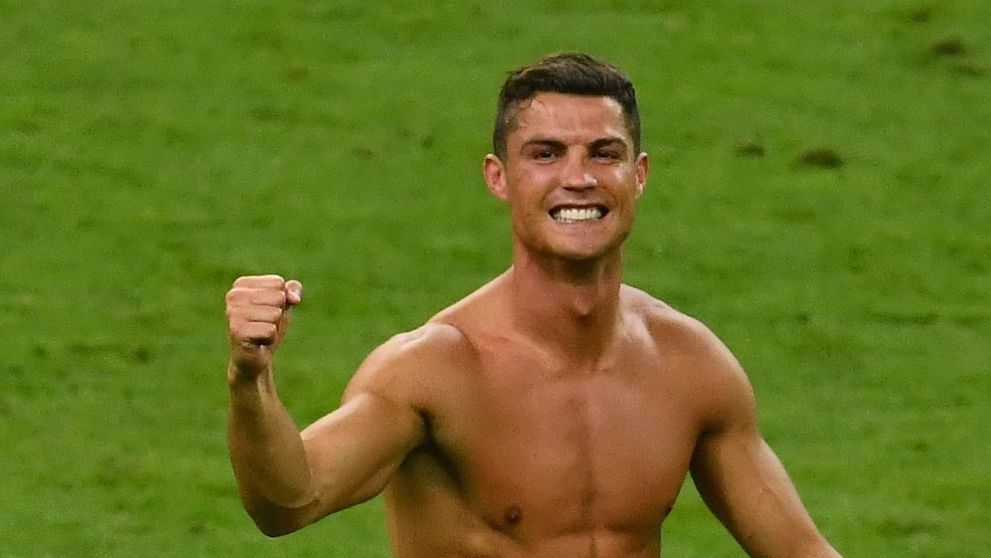 Imaginea cu care Cristiano Ronaldo si-a impresionat admiratorii. Cat de bine arata fotbalistul la bustul gol 