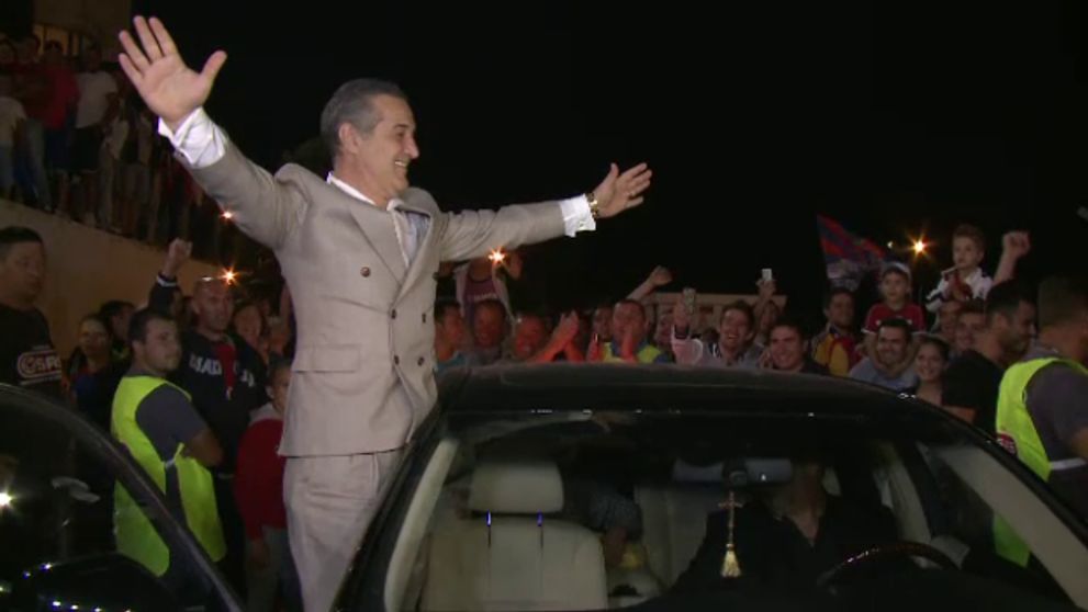 DOSARUL VALIZA. Gigi Becali - 3 ani de inchisoare cu executare. Piturca - 1 an cu suspendare
