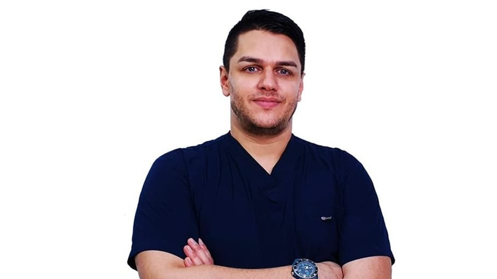 Esteticianul vedetelor, reținut după ce și-a jefuit propria iubită! Primele informații despre cazul lui Andrei Gregorian