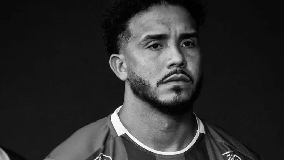 Gabriel, un celebru fotbalist în vârstă de doar 26 de ani, a murit! Sportivul s-a prăbușit la pământ cu doar câteva minute înainte de a intra pe teren