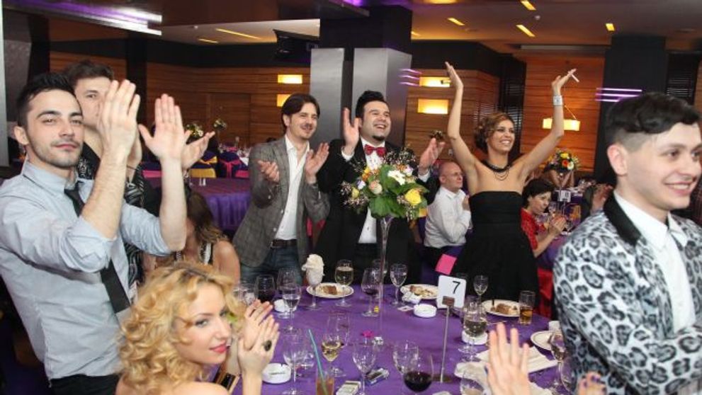 Imagini de la botezul fiicei lui Mihai Petre. Cum s-au imbracat Andra, Adela Popescu sau Dana Rogoz: FOTO