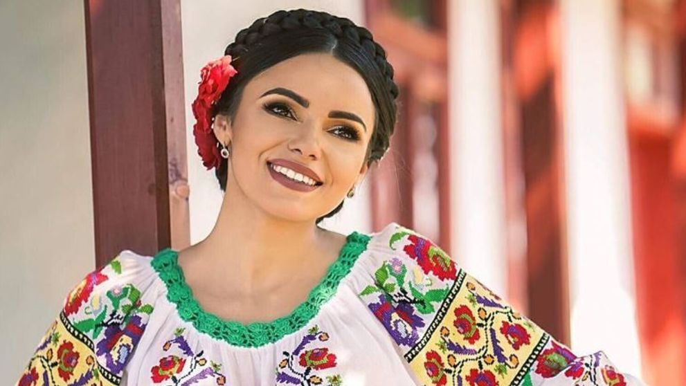 Cosmina Adam, povestiri din viața de artistă