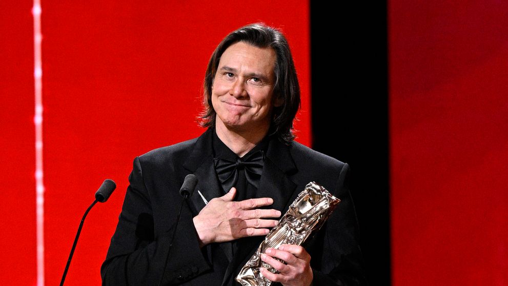 Jim Carrey a confirmat relația cu iubita lui, Minzi, la Premiile Cesar 2026
