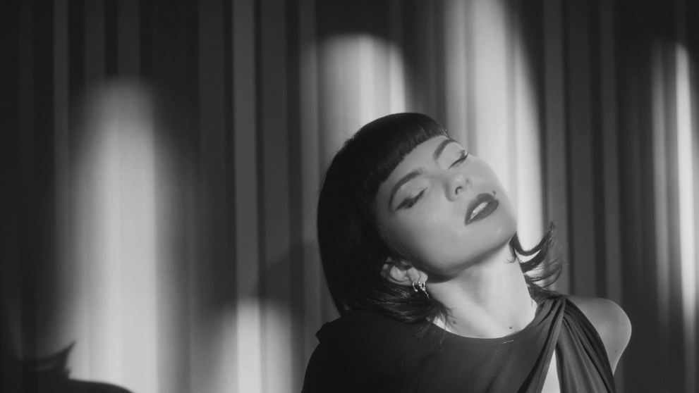 INNA încheie seria ”Home Edition” cu videoclipul ”Sober”, filmat chiar în casa artistei