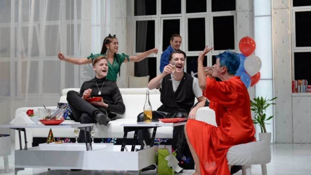 Începe Fest(in) pe bulevard, festivalul de teatru dedicat comediei bulevardiere