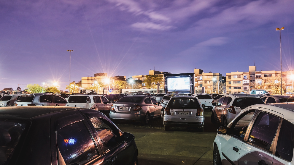 Cu Vorbește Lumea mergi la cel mai mare concert de drive-in din România! Înscrie-te în CONCURS