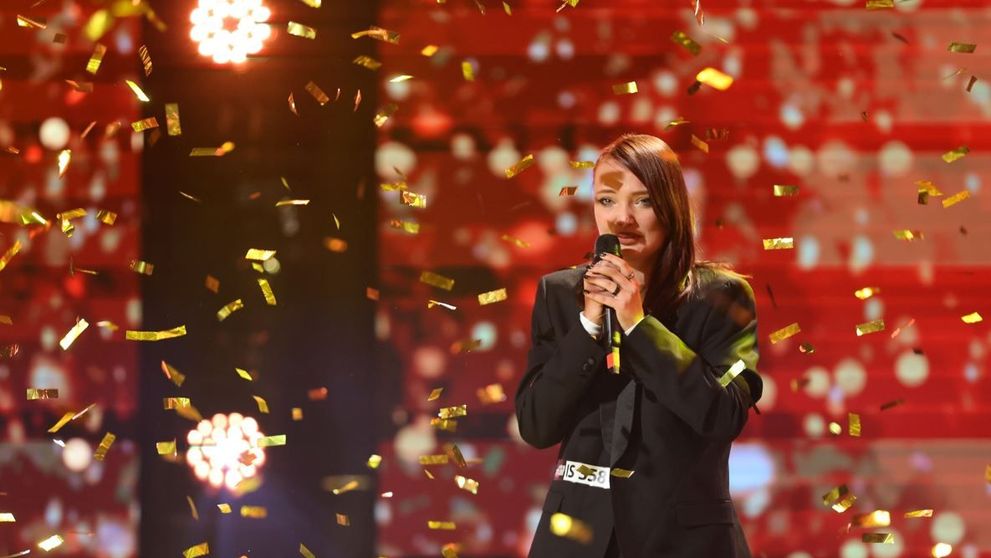 Andi a fost convins de o tânără dansatoare să apese butonul auriu: ”Bianca vă așteaptă în semifinală”