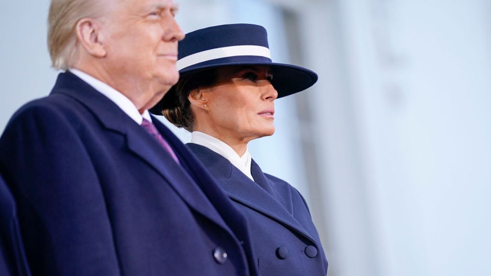Stilistul Vladimir Tătaru a comentat ținuta Melaniei Trump. Ce spune despre stilul abordat de Prima Doamnă a SUA la ceremonia de învestire a lui Donald Trump: „Această ținută transmite autoritate…”